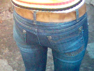 flat_butt_jeans.jpg