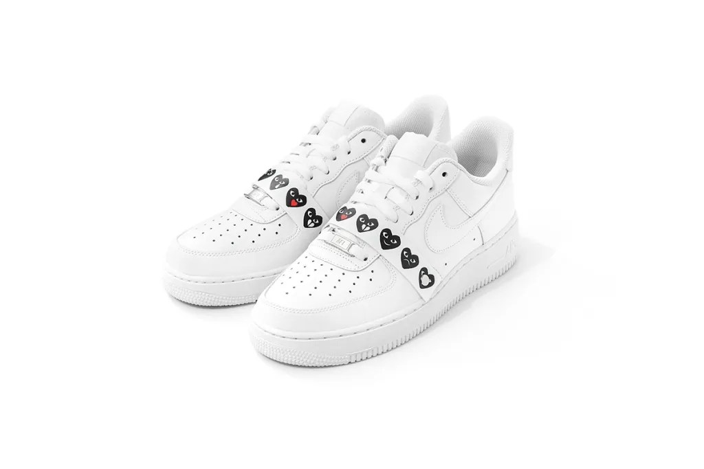 comme-des-garcons-holiday-emoji-collection-9.jpg