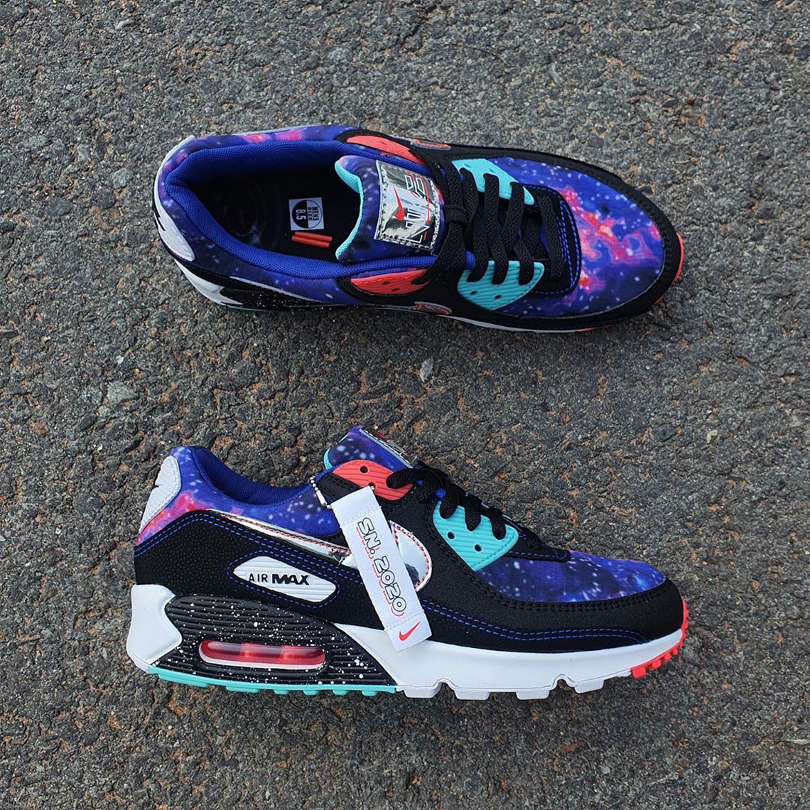 Nike-Air-Max-90-Galaxy-CW6018-001-7.jpg