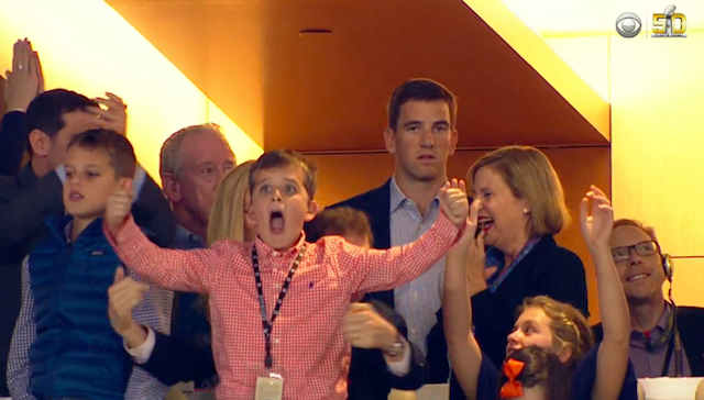 Eli-manning-celebrate-SB-02-07-16.png