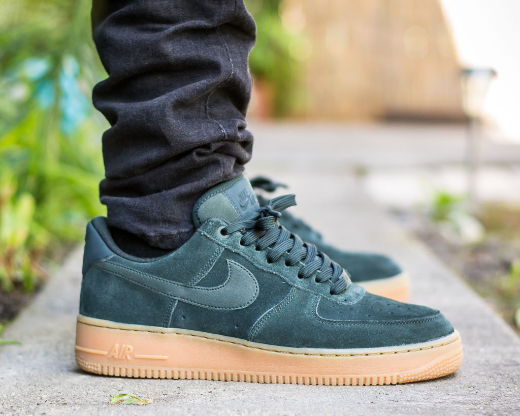 Nike-Air-Force-1-Outdoor-Green-On-Feet.jpg