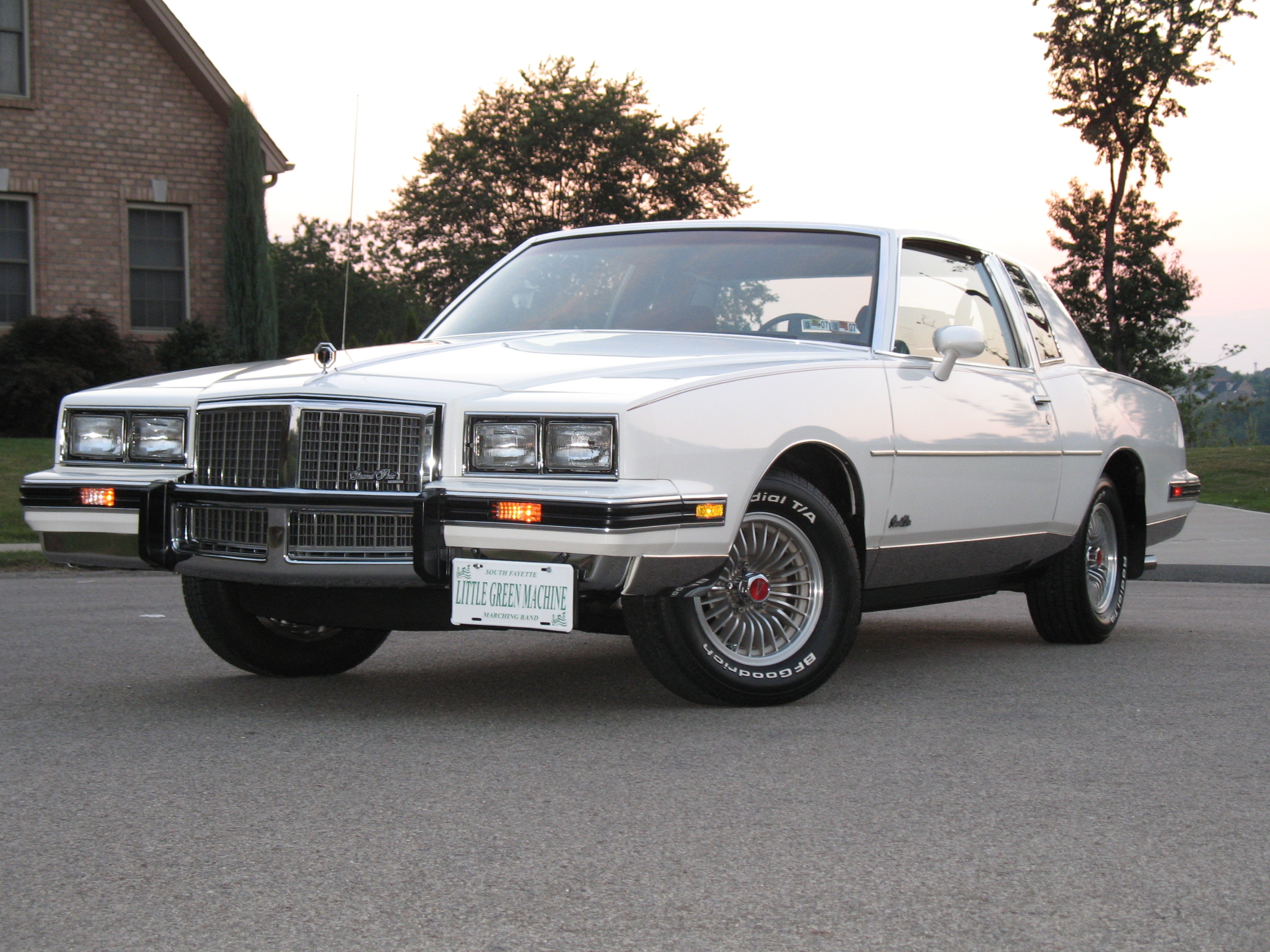 1985_pontiac_grand_prix.JPG