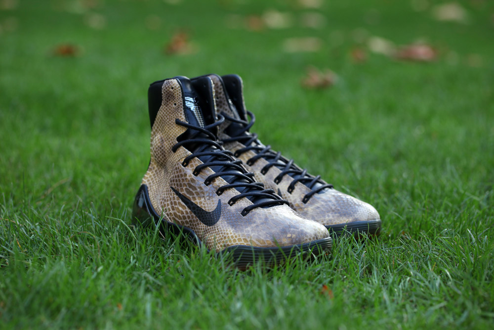 Nike-Kobe-9-High-EXT-Snakeskin-1.jpg