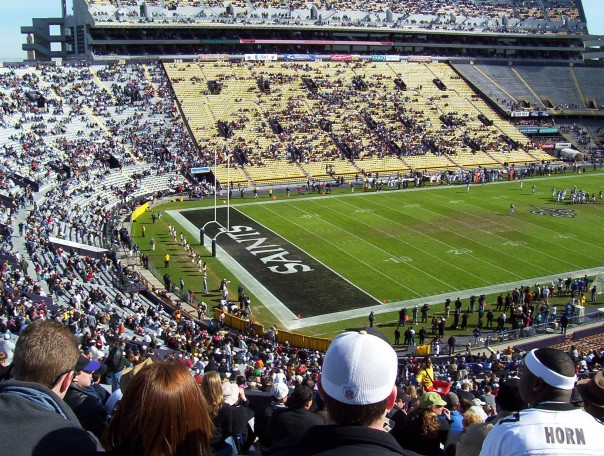 New_Orleans_Saints_at_Tiger_Stadium.jpg