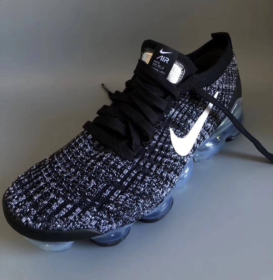 Nike-Air-VaporMax-3.0-Oreo-Release-Date-2.jpg