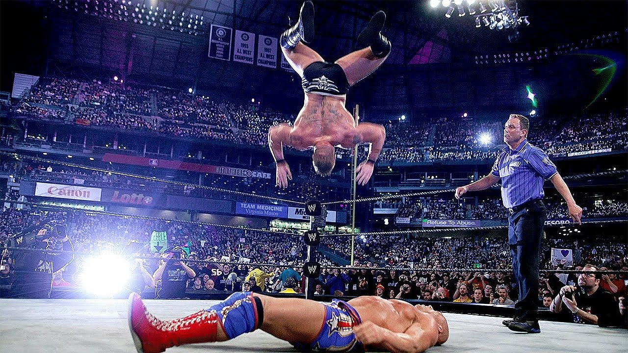 Brock-Lesnar-Shooting-Star-Press-WrestleMania-19-botch.jpg