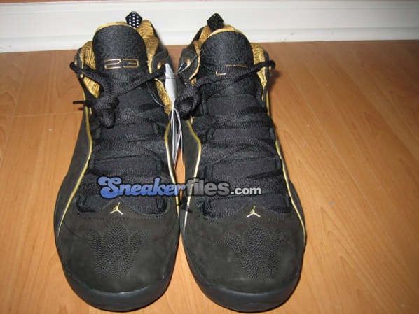 air-jordan-olympian-black-metallic-gold-fl-2.jpg