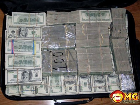 22-mexican-drug-cartel-bust-money-mansion.jpg