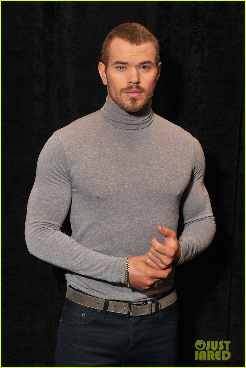 kellan-lutz-tight-turtleneck-at-fashion-week-08.jpg