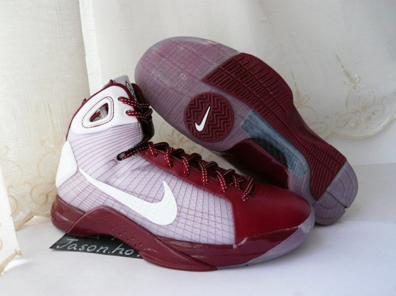 hyperdunk-lower-merion-aces-04.jpg