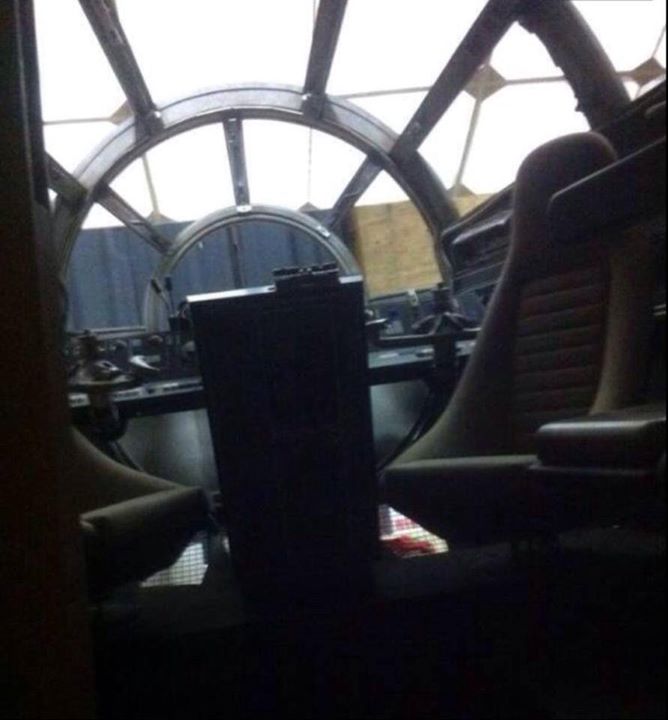 Episode_VII_Interior_Falcon_1.jpg