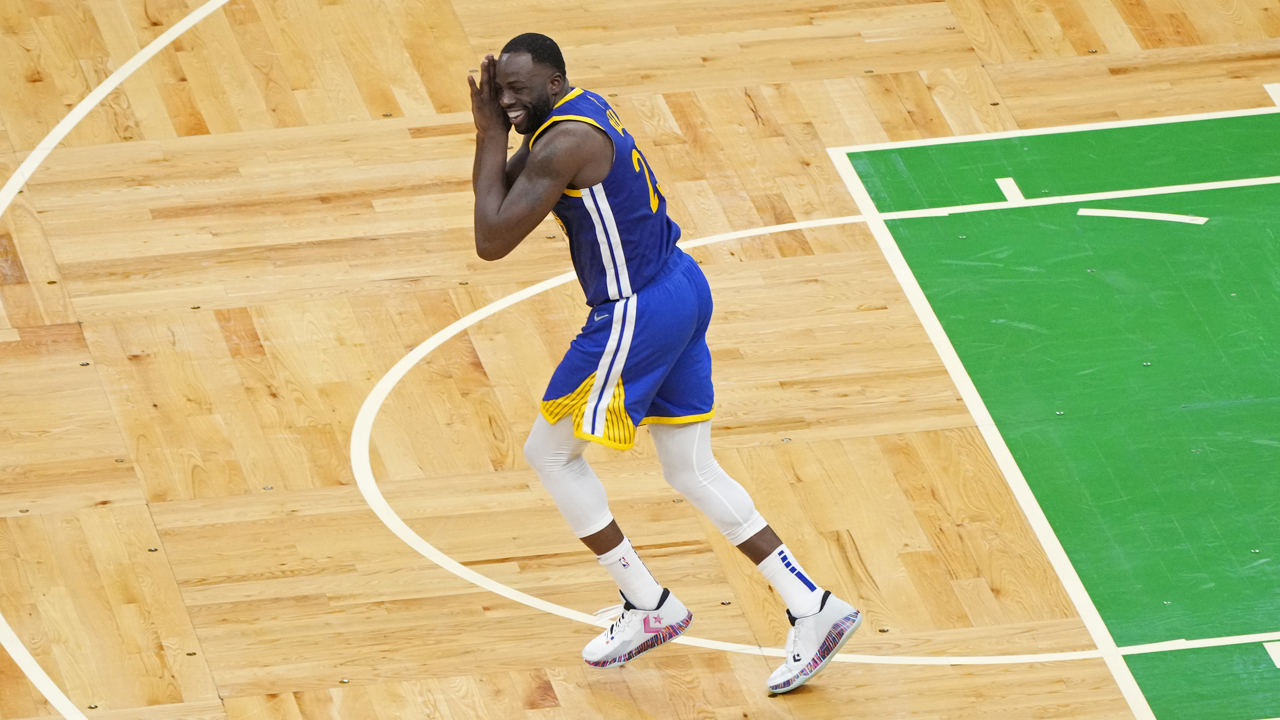 draymond-green-night-night-GettyImages-1241399958.jpg