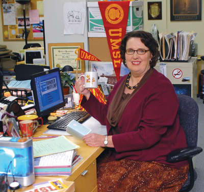 phyllis-the-office.jpg