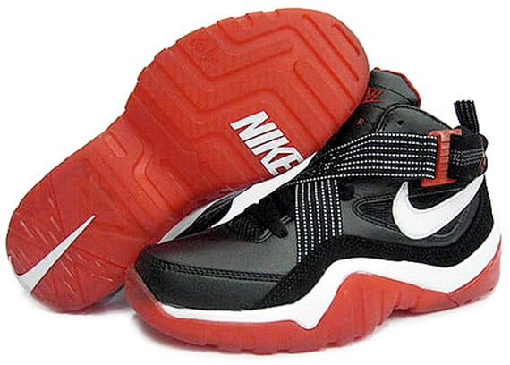 nike-zoom-sharkalaid-black-white-varsity-red-2.jpg