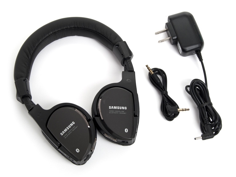 Samsung_Bluetooth_2_0_Stereo_Headset_with_Dual_MicrophonesuyvDetail.jpg