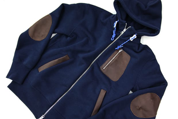 nike-sportswear-loopwheeler-deerskin-hoodie.jpg