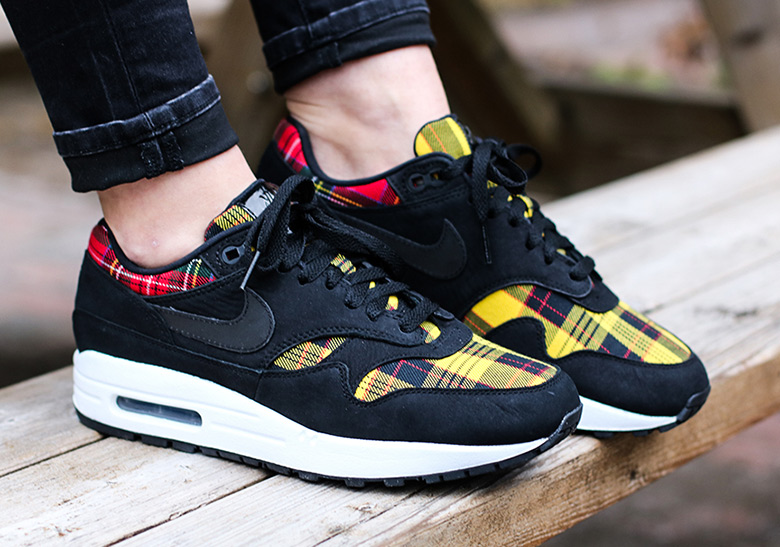 nike-air-max-1-se-tartan-av8219-001-3.jpg