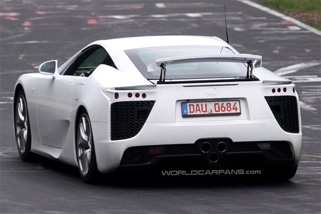 09-09-18-white-lexus-lfa-rear-thumb.jpg