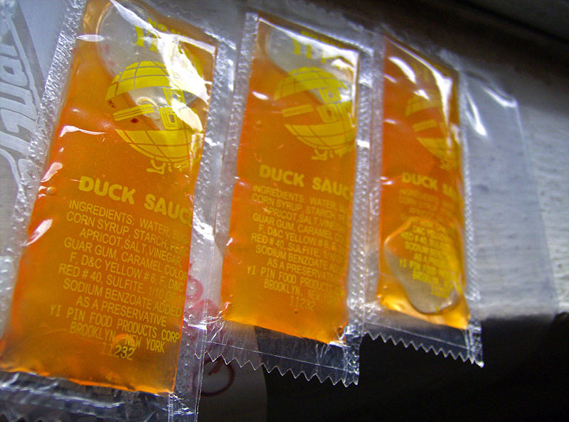 Duck_sauce_packets.jpg