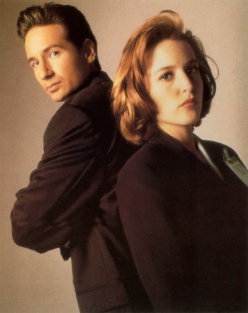 fox-mulder-dana-scully.jpg