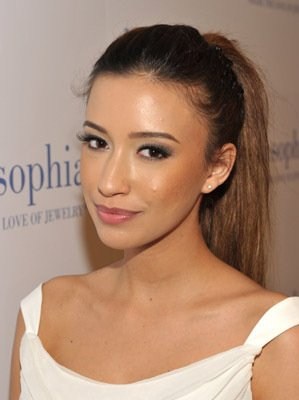 Christian-Serratos-2-grande.jpg