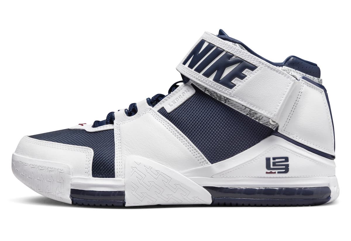 Nike-LeBron-2-USA-Midnight-Navy-2022-DR0826-100-Release-Date-4.jpeg