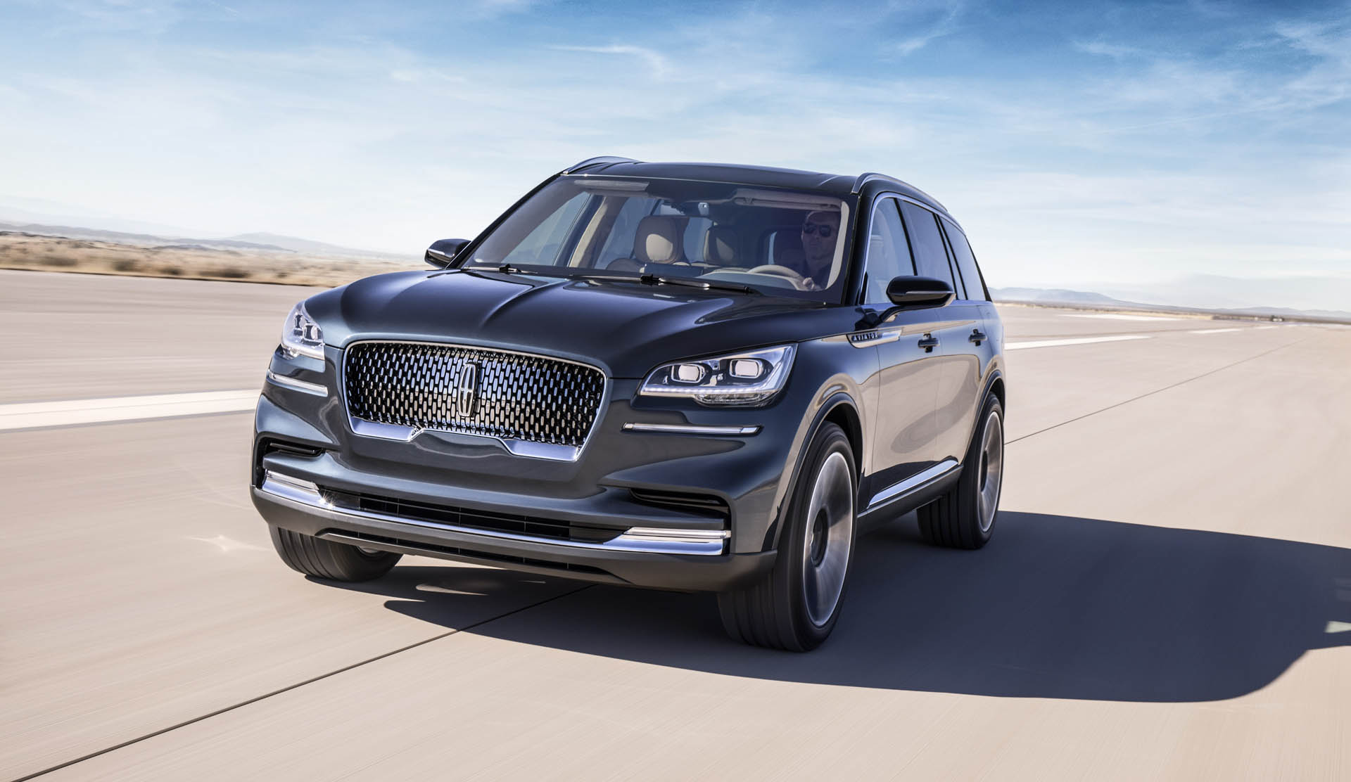 Lincoln-Aviator-01-copy.jpg