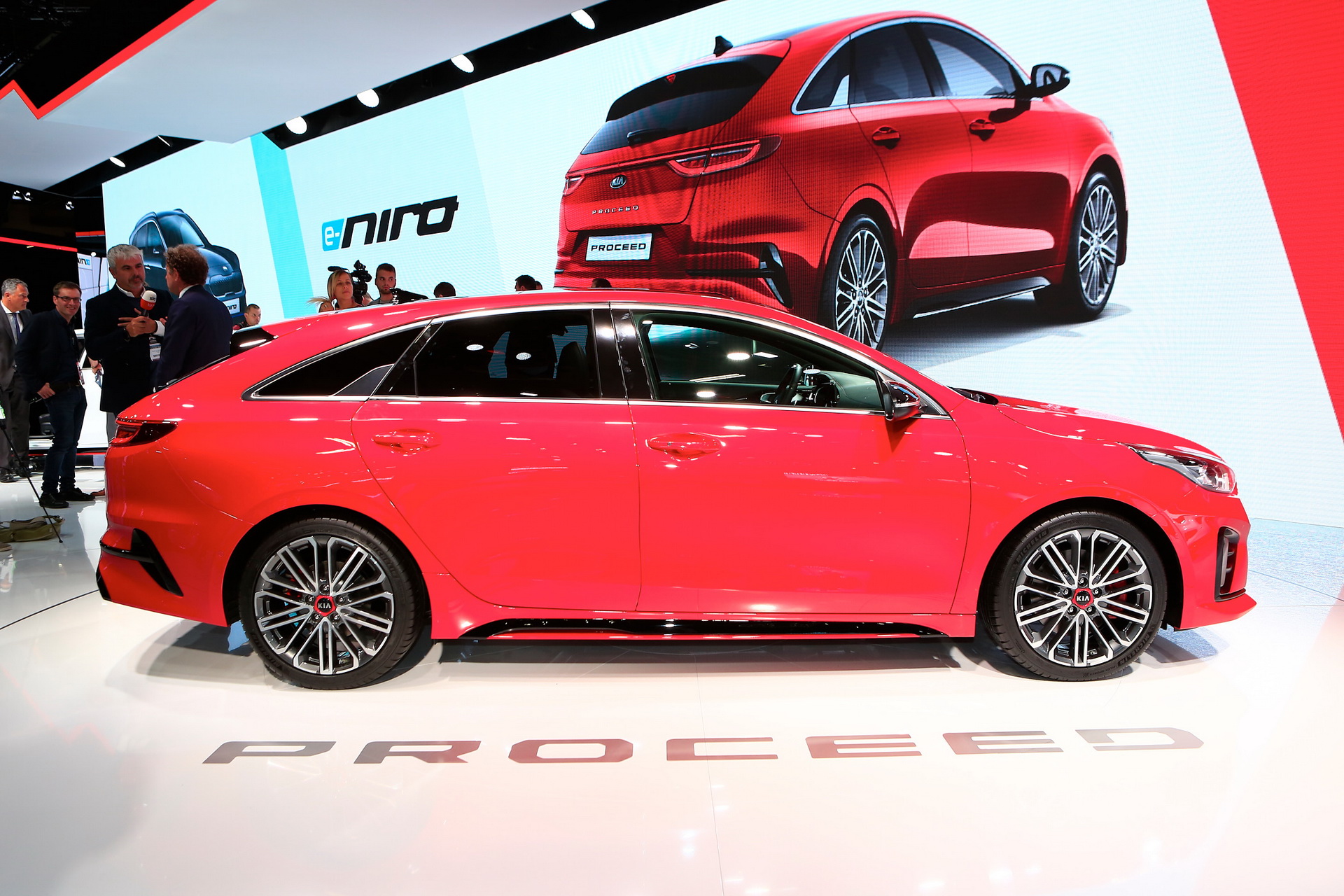 449ab090-kia-proceed-05.jpg