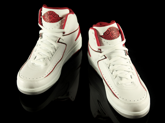 white-red-jordan-2-retros.jpg