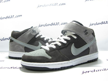 nike-sb-tv-dunk-mid-premium-1.jpg