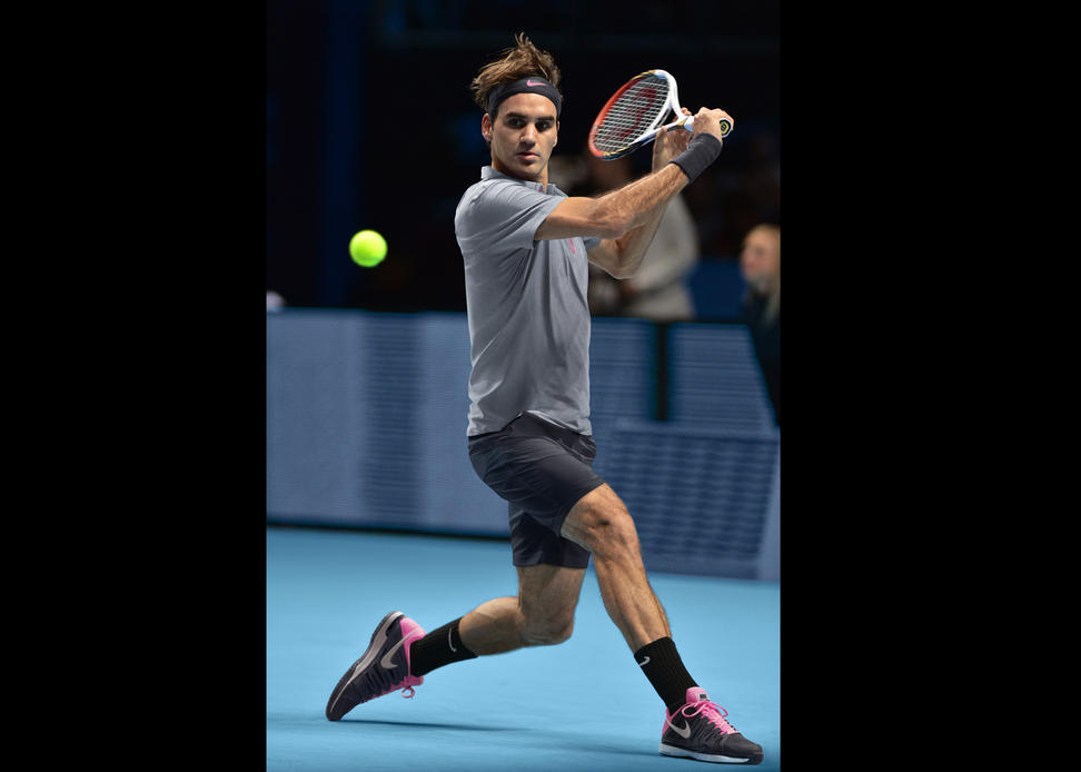 Roger_Federer_Night_Australian_Open_2013_detail.jpg