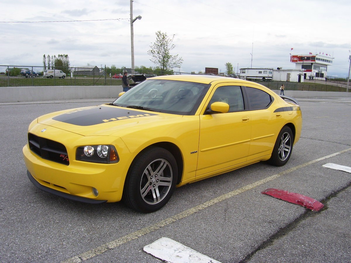 12421-2006-Dodge-Charger.jpg