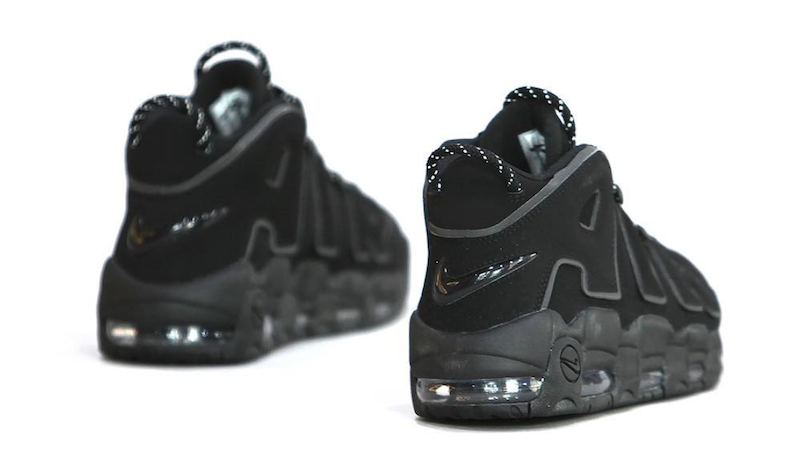 nike-air-more-uptempo-triple-black-reflective-3.png