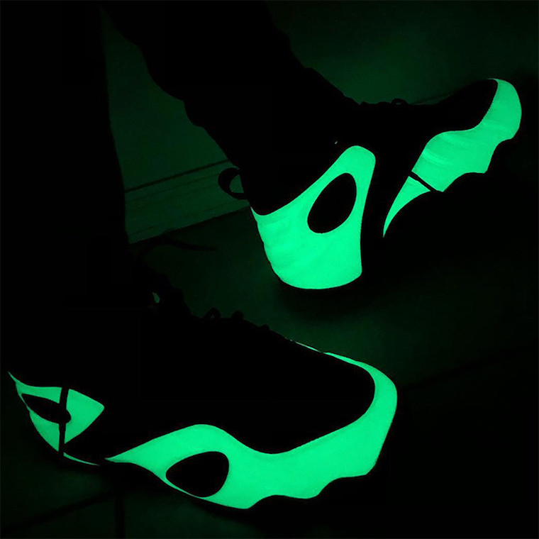 Nike-Zoom-Rookie-QS-Glow-in-the-Dark-2018-BQ3379-100-1.jpg