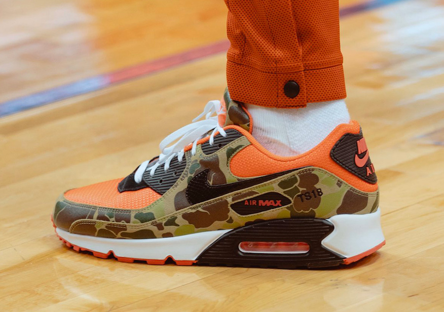 Nike-Air-Max-90-Reverse-Duck-Camo-CW6024-600-Release-Date-On-Foot.jpg