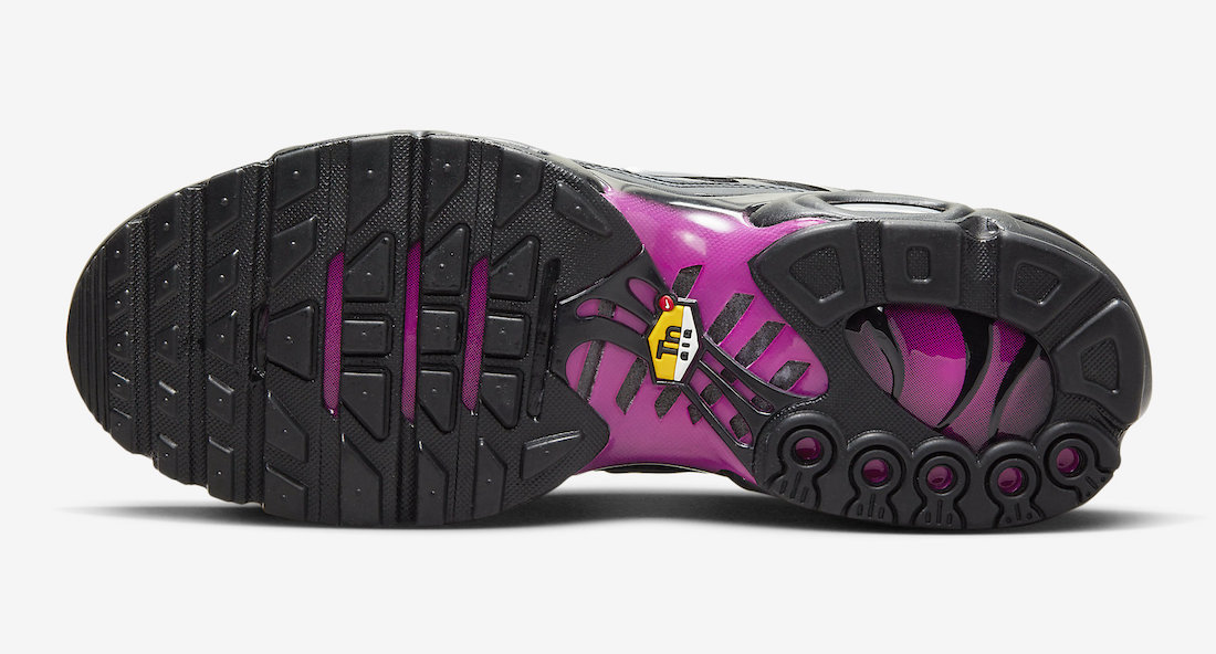 Nike-Air-Max-Plus-Black-Pink-FJ5481-010-Release-Date-1.jpeg