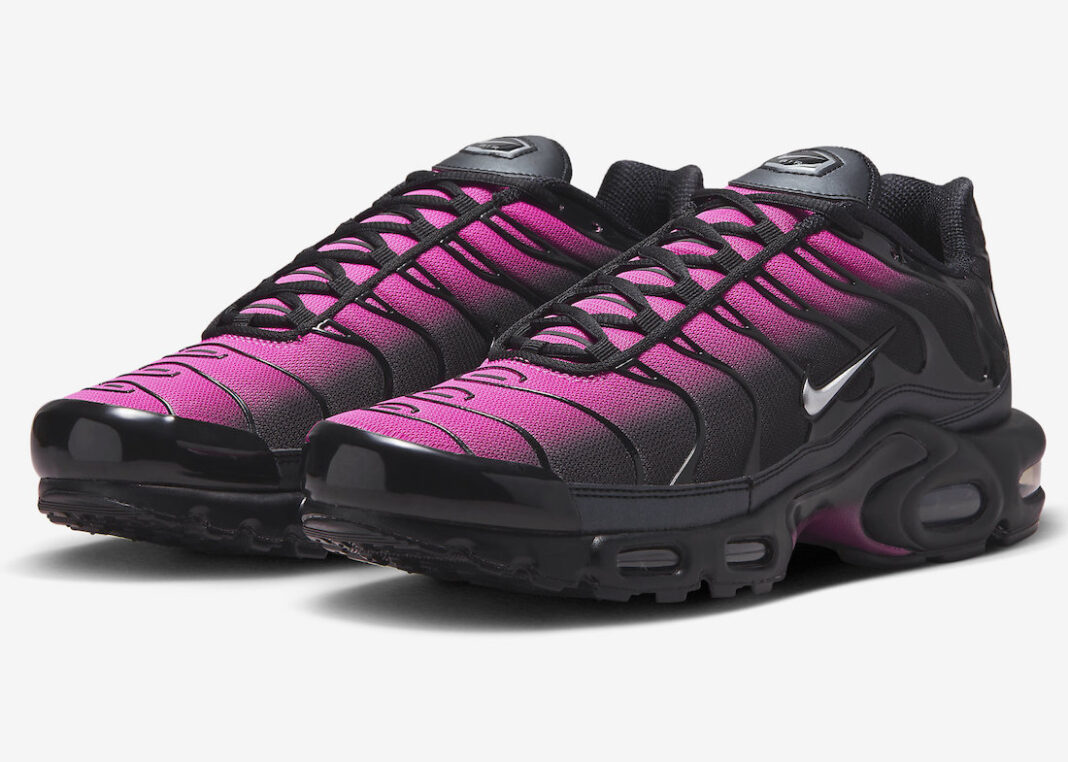 Nike-Air-Max-Plus-Black-Pink-FJ5481-010-Release-Date-5-1068x762.jpeg