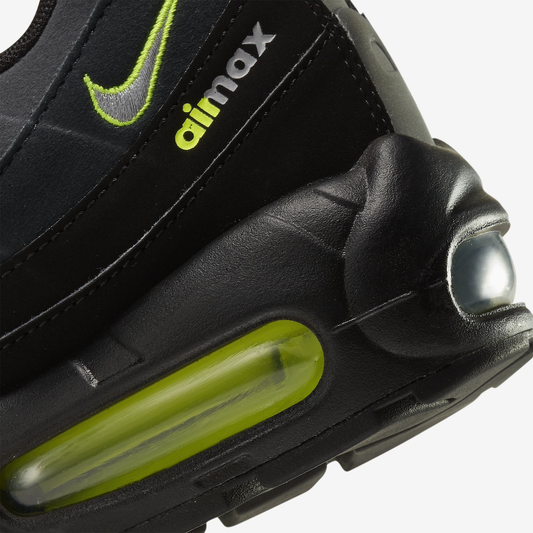 Nike-Air-Max-95-Black-Volt-CV1635-002-8.jpg