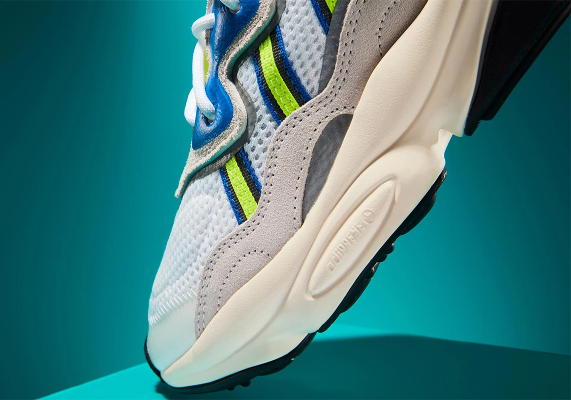 adidas-ozweego-white-neon-blue-ee7009-3.jpg