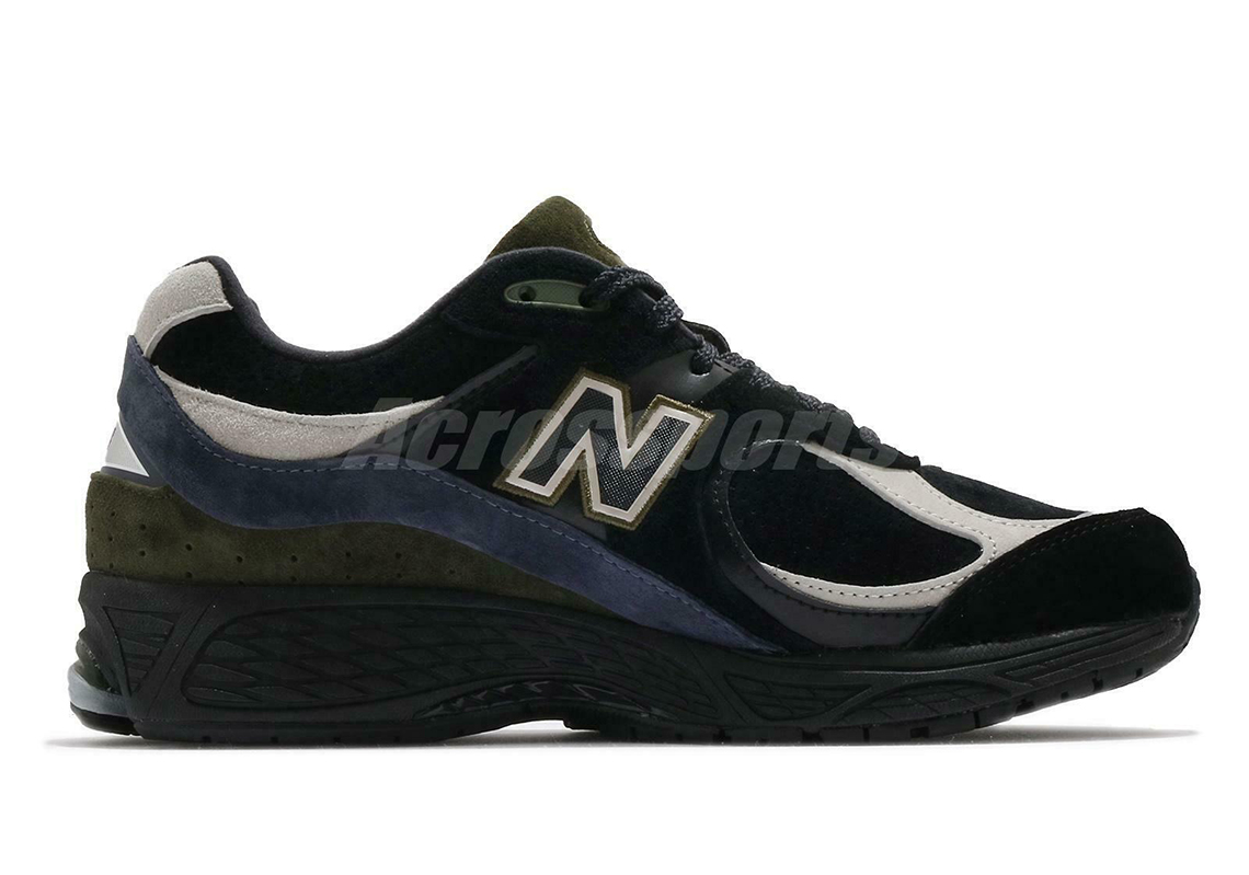New-Balance-2002R-Year-of-the-OX-Release-Info-2.jpg